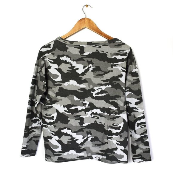 Chaser Camouflage Cozy Pullover Knit Top Size Medium - Picture 7 of 10